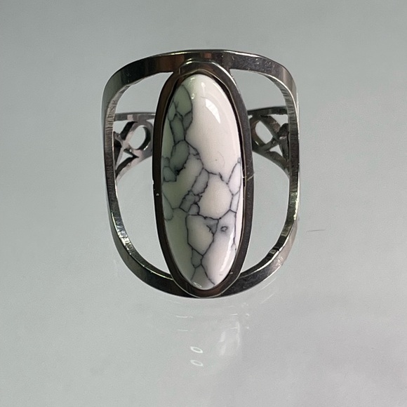 NWT Stainless Steel Silver enamel Woman ring Size 7 - Picture 2 of 15